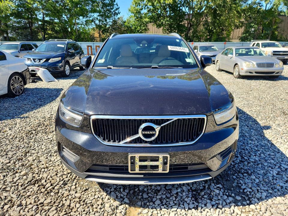 Photo 5 from auction – 2019 VOLVO XC40 with VIN YV4162UK7K2120795