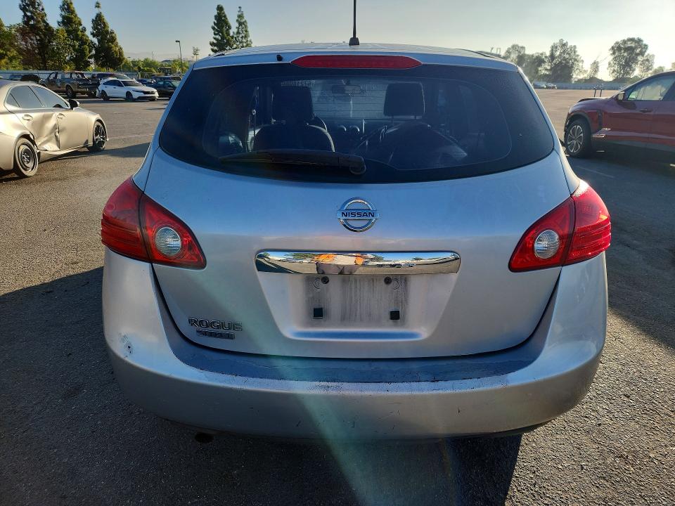 Photo 6 from auction – 2014 NISSAN ROGUE SELECT with VIN JN8AS5MT1EW619554