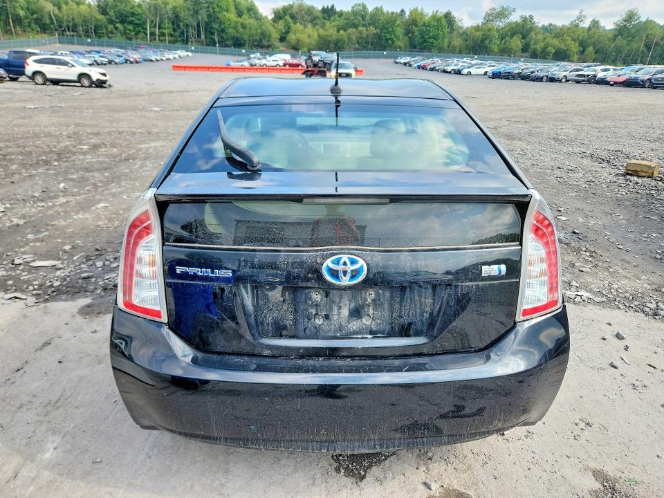 Photo 6 from auction – 2015 TOYOTA PRIUS with VIN JTDKN3DU9F0443085