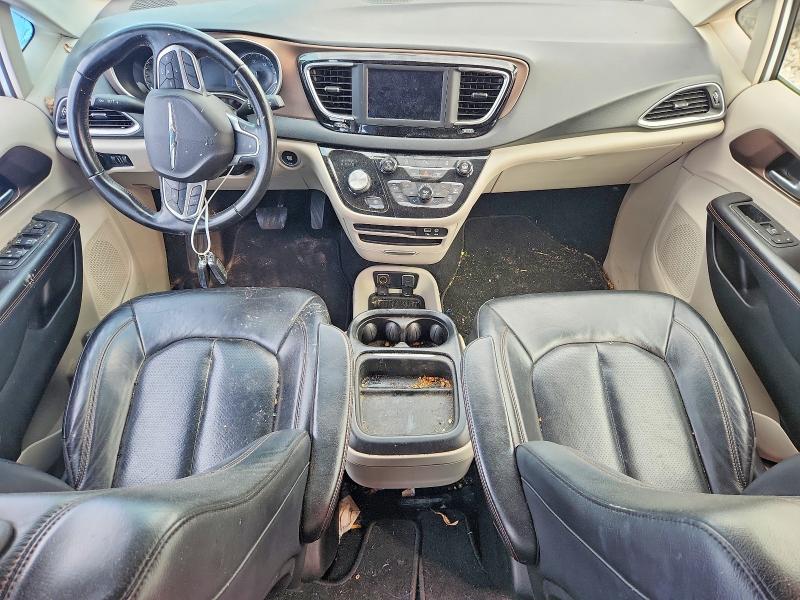 Photo 8 from auction – 2018 CHRYSLER PACIFICA with VIN 2C4RC1GG7JR247580