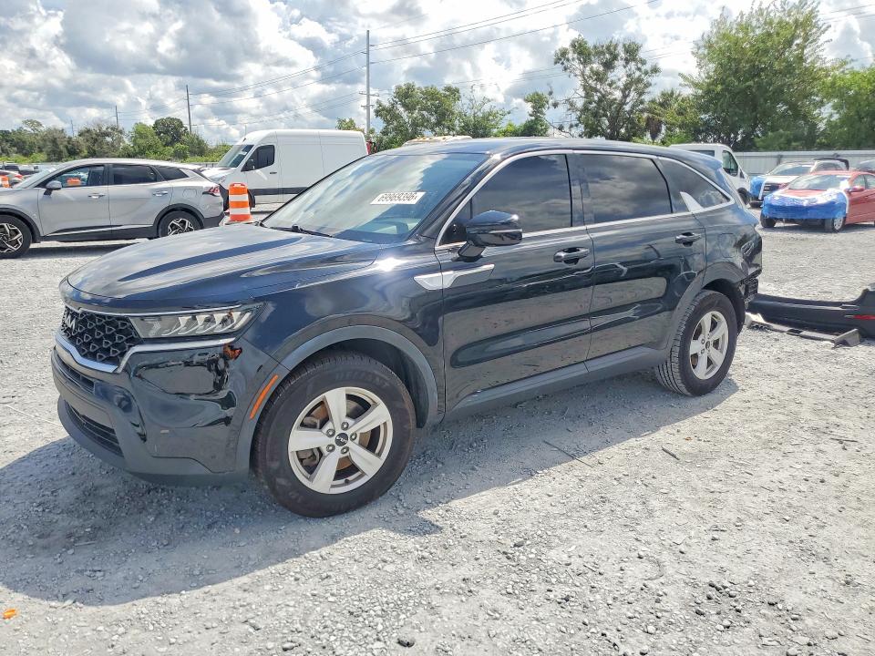 KIA SORENTO 2022 с VIN 5XYRG4LC2NG074635 - Снимка от търг