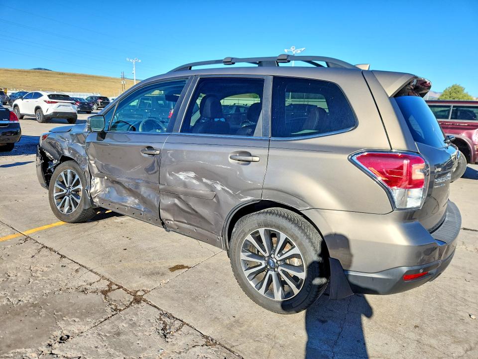 Photo 2 from auction – 2017 SUBARU FORESTER with VIN JF2SJGWC3HH549187