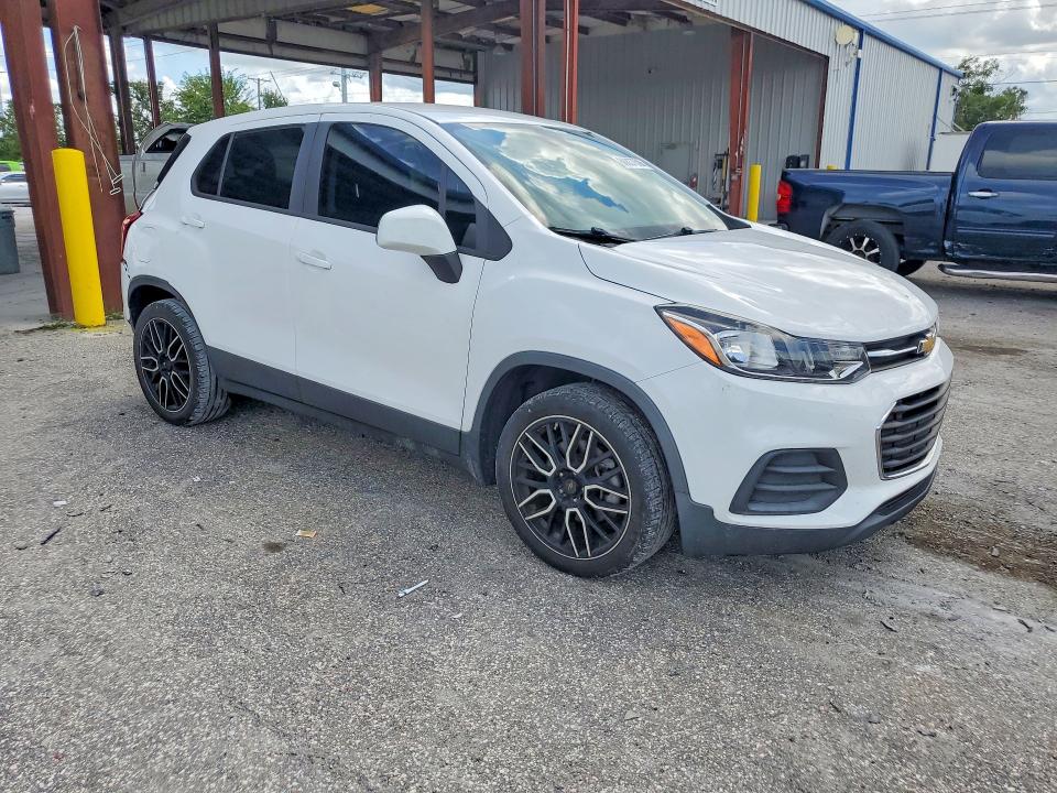 Photo 4 from auction – 2019 CHEVROLET TRAX with VIN 3GNCJKSB4KL402895