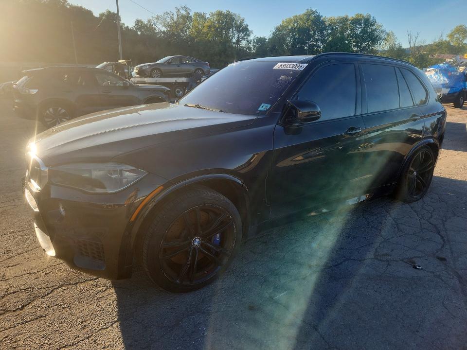 BMW X5 2018 с VIN 5YMKT6C5XJ0Y84130 - Фото с аукциона