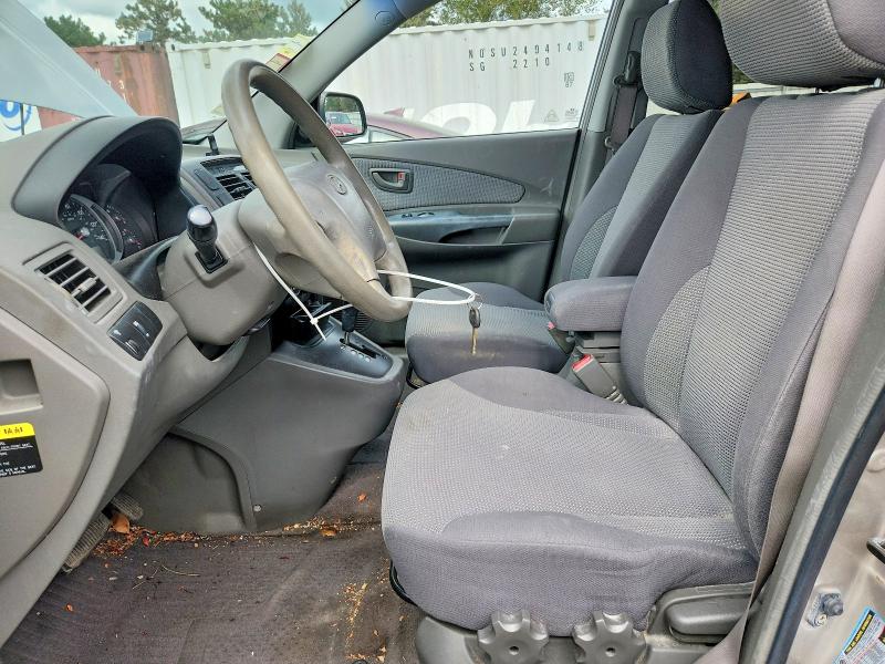 Снимка 7 от търг – 2006 HYUNDAI TUCSON с VIN KM8JM12B36U258085