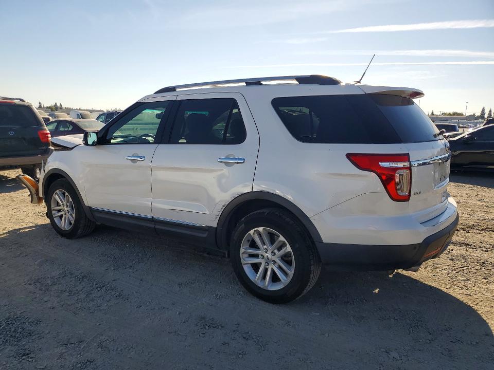Снимка 2 от търг – 2014 FORD EXPLORER с VIN 1FM5K7D86EGB10912