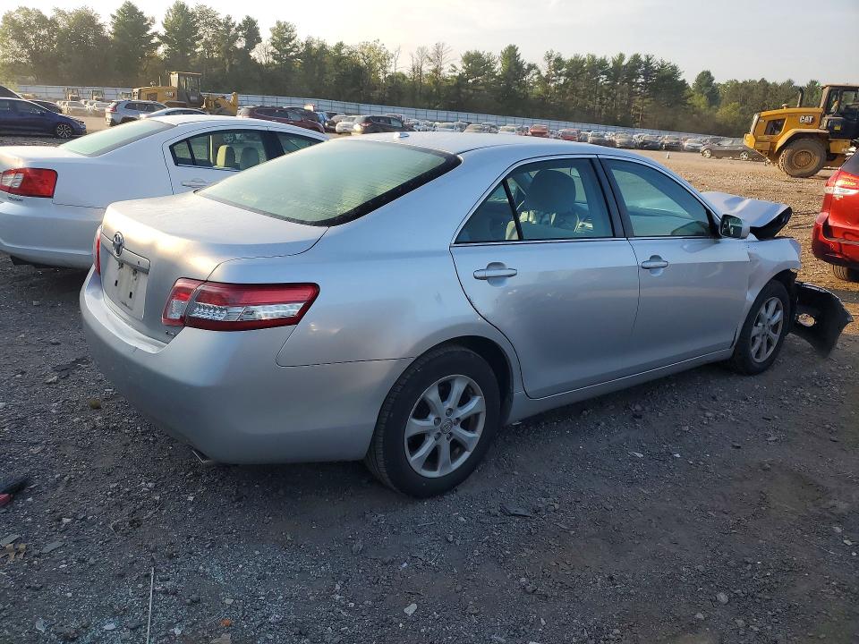 Photo 3 from auction – 2011 TOYOTA CAMRY with VIN 4T1BK3EK9BU122796