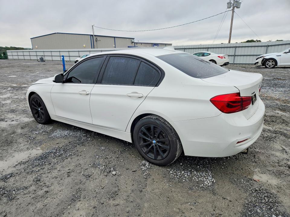 صورة رقم 2 من المزاد - 2016 BMW 320 مع VIN WBA8E5G56GNU19533