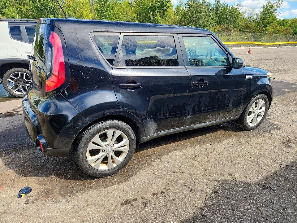 Photo 3 from auction – 2016 KIA SOUL with VIN KNDJP3A59G7259938