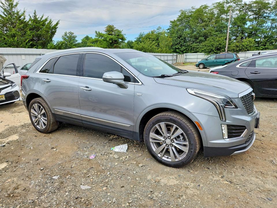 Снимка 4 от търг – 2024 CADILLAC XT5 с VIN 1GYKNDRS1RZ738219