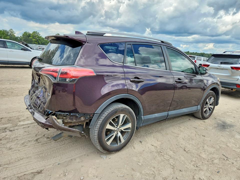 Photo 3 from auction – 2017 TOYOTA RAV4 with VIN 2T3WFREV9HW338876