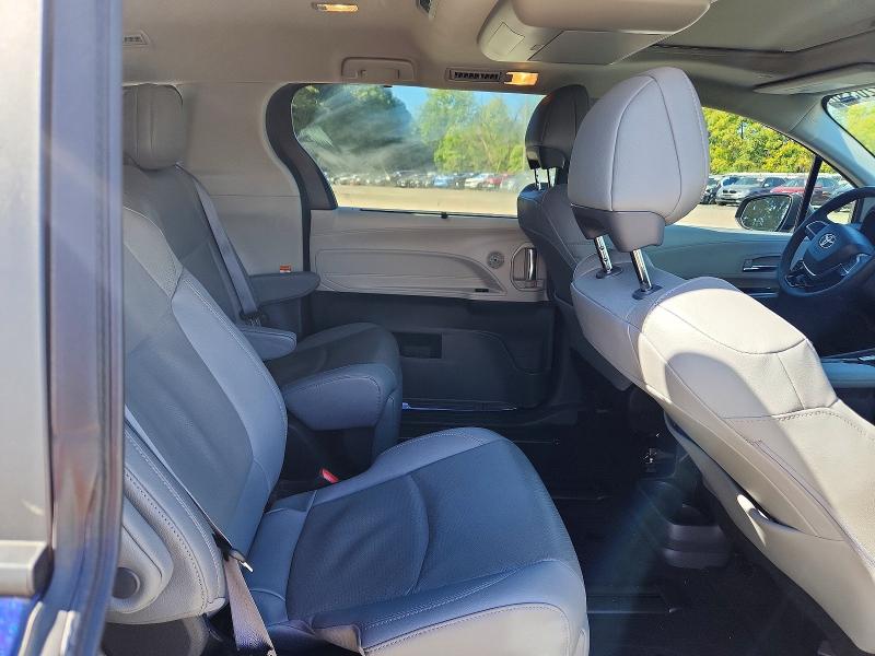 Снимка 11 от търг – 2023 TOYOTA SIENNA с VIN 5TDZRKEC8PS160162