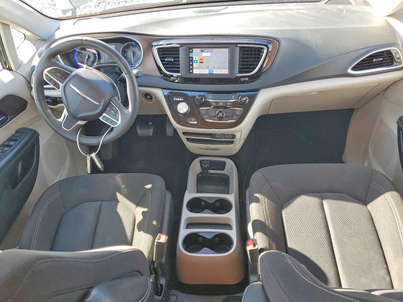 Photo 8 from auction – 2023 CHRYSLER VOYAGER with VIN 2C4RC1CG5PR515721