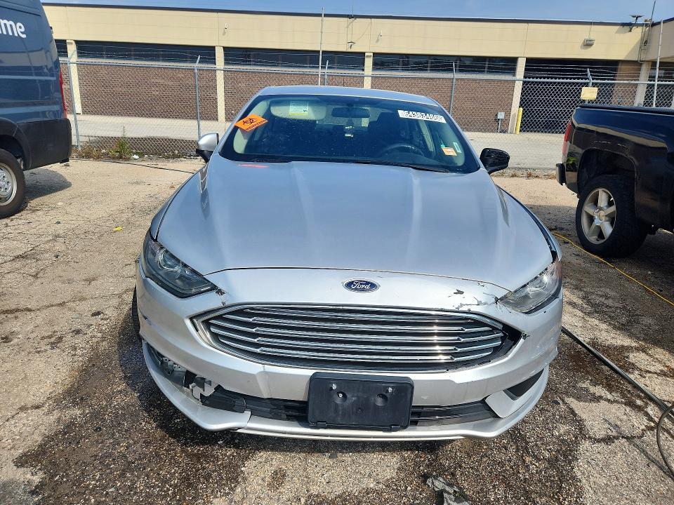 Photo 5 from auction – 2017 FORD FUSION with VIN 3FA6P0LU8HR385782