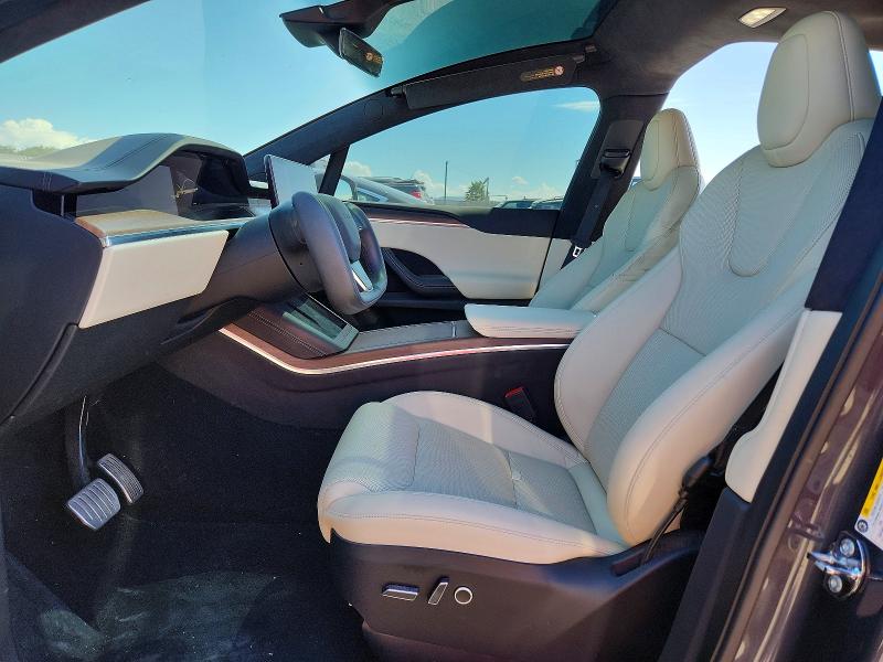Снимка 7 от търг – 2023 TESLA MODEL X с VIN 7SAXCDE56PF368019