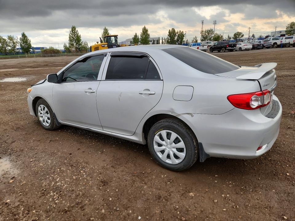 Photo 2 from auction – 2013 TOYOTA COROLLA with VIN 2T1BU4EE2DC047311