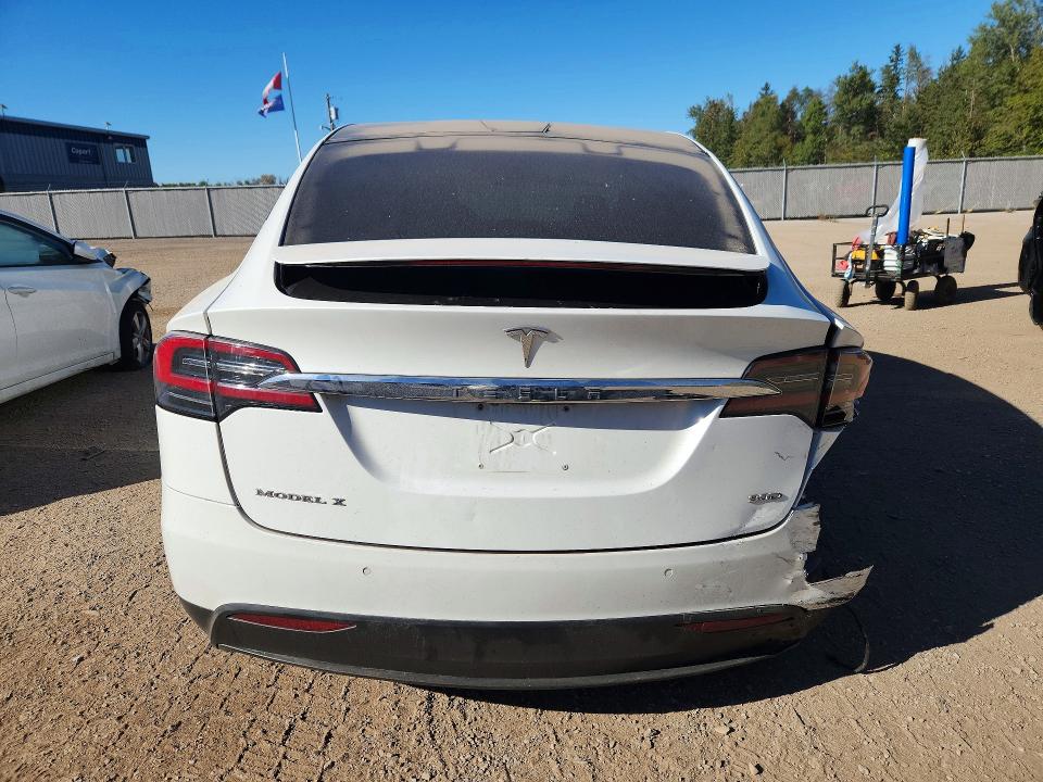 Снимка 6 от търг – 2016 TESLA MODEL X с VIN 5YJXCBE23GF021206