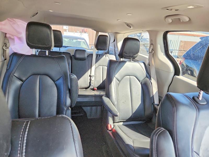 Photo 10 from auction – 2023 CHRYSLER PACIFICA with VIN 2C4RC1L74PR632562