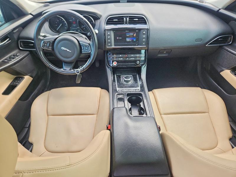 Photo 8 from auction – 2018 JAGUAR XE with VIN SAJAJ4FX8JCP21956