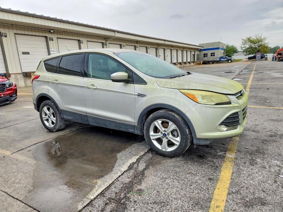 Photo 4 from auction – 2014 FORD ESCAPE with VIN 1FMCU0GX2EUE09701