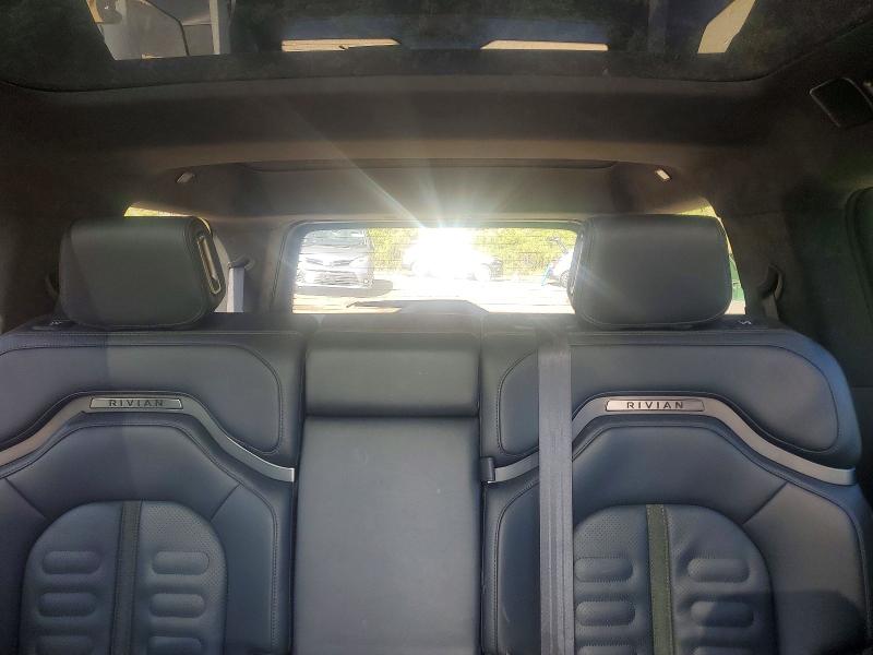 Foto 10 de la subasta – 2023 RIVIAN R1S con VIN 7PDSGABA5PN016149