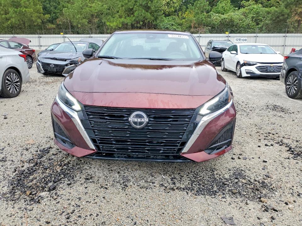 Photo 5 from auction – 2024 NISSAN ALTIMA with VIN 1N4BL4DV9RN433061