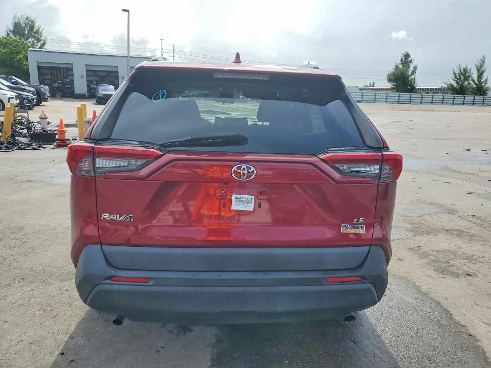 Photo 6 from auction – 2019 TOYOTA RAV4 with VIN 2T3H1RFV2KW041803