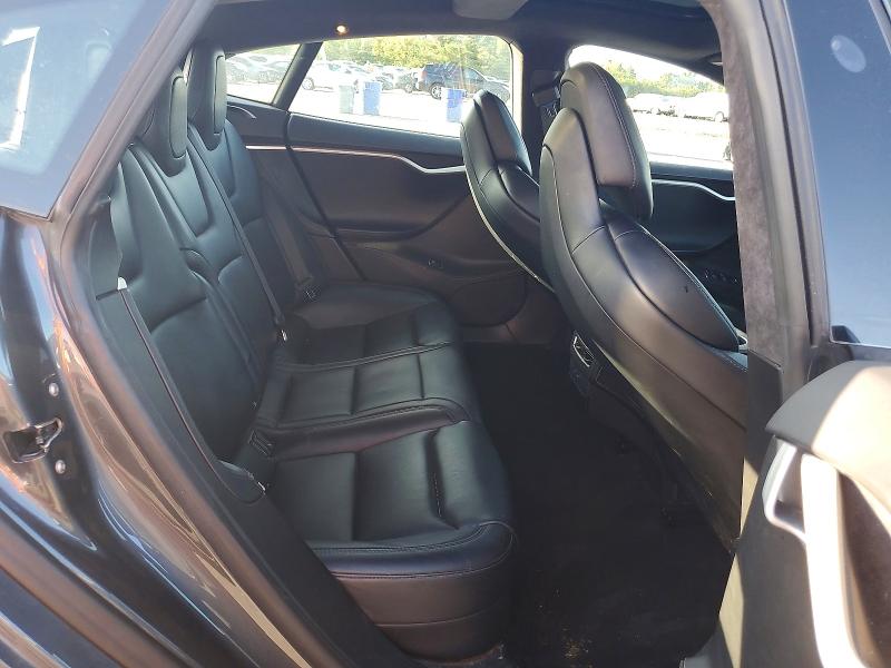 Zdjęcie 10 z aukcji – 2017 TESLA MODEL S z VIN 5YJSA1E28HF226824