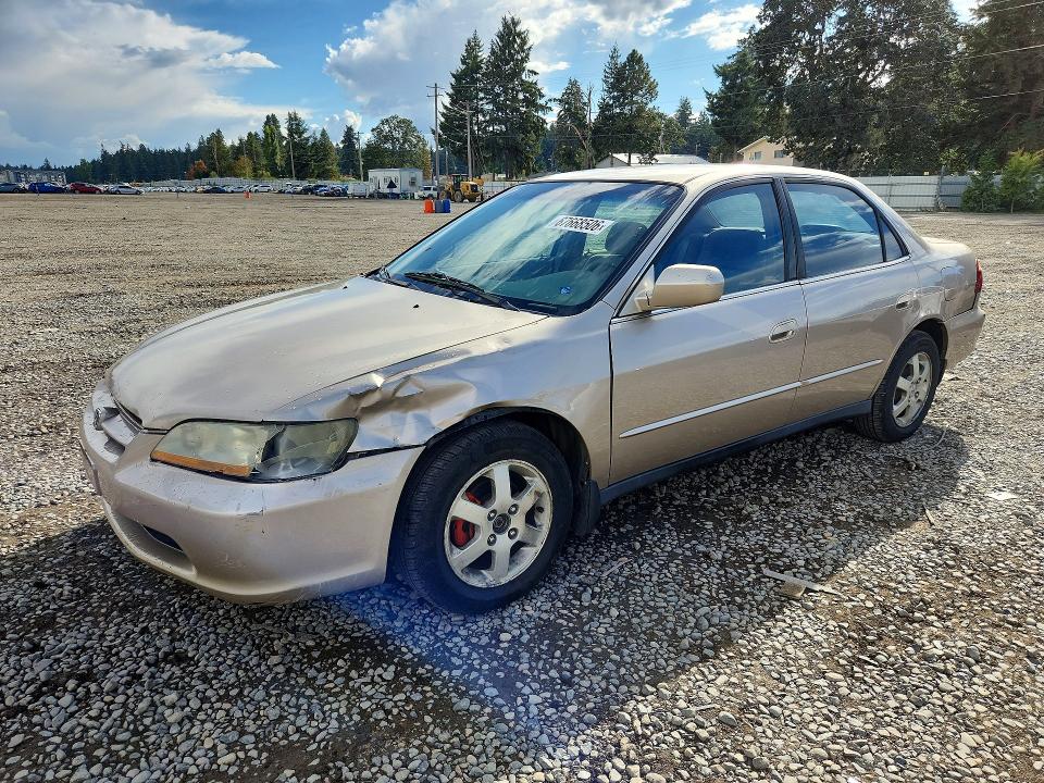 HONDA ACCORD 2000 with VIN 1HGCG5679YA080447 - Photo from auction