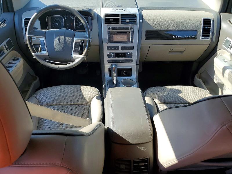 Снимка 8 от търг – 2008 LINCOLN MKX с VIN 2LMDU88C28BJ04907