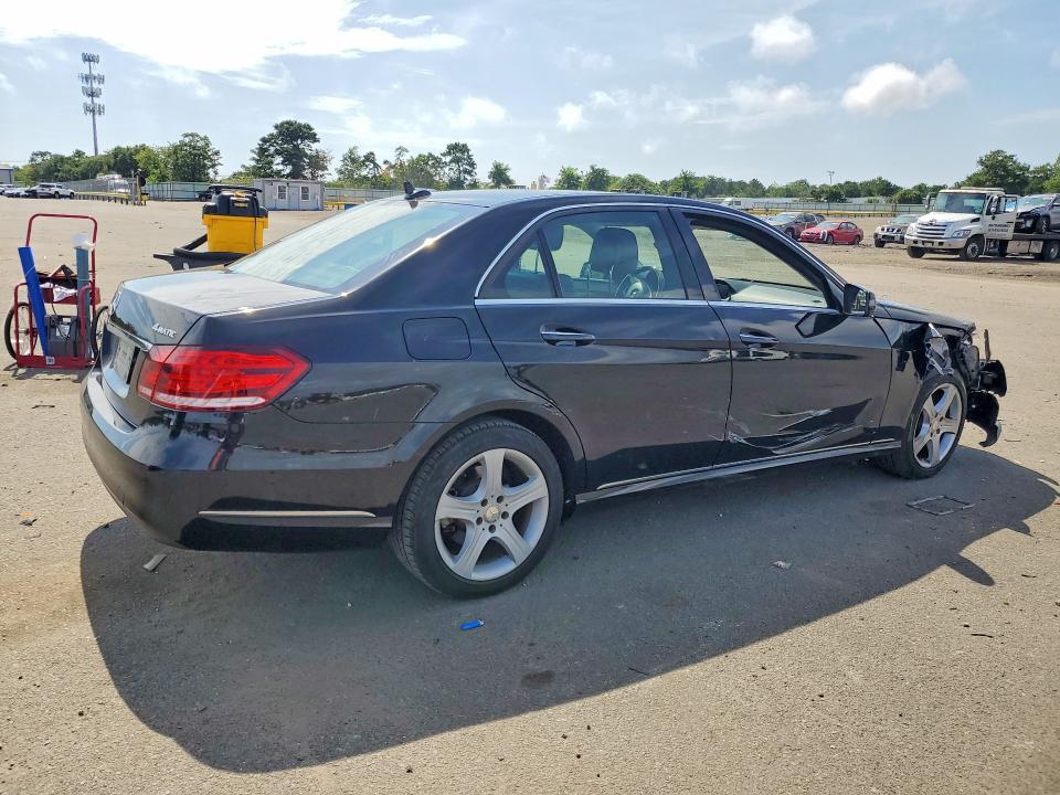 Photo 3 from auction – 2014 MERCEDES-BENZ E with VIN WDDHF8JB9EA827406