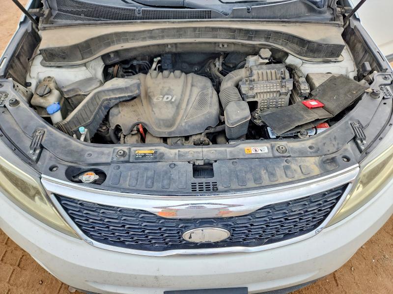 Photo 12 from auction – 2014 KIA SORENTO with VIN 5XYKTCA67EG530195