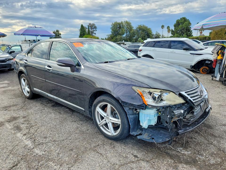 Zdjęcie 4 z aukcji – 2010 LEXUS ES z VIN JTHBK1EG7A2397905