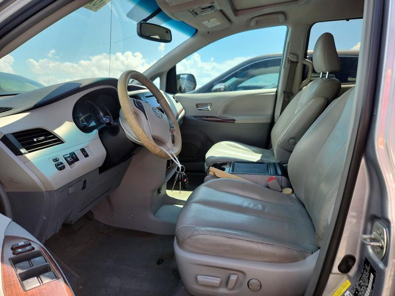 Photo 7 from auction – 2014 TOYOTA SIENNA with VIN 5TDYK3DCXES457308
