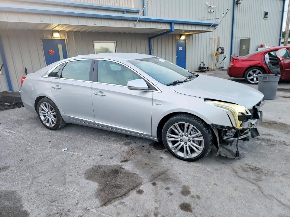 Photo 4 from auction – 2018 CADILLAC XTS with VIN 2G61N5S36J9162073