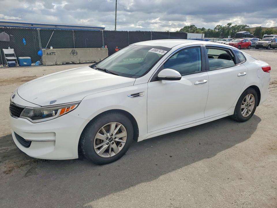 KIA OPTIMA 2016 with VIN 5XXGT4L33GG014549 - Photo from auction