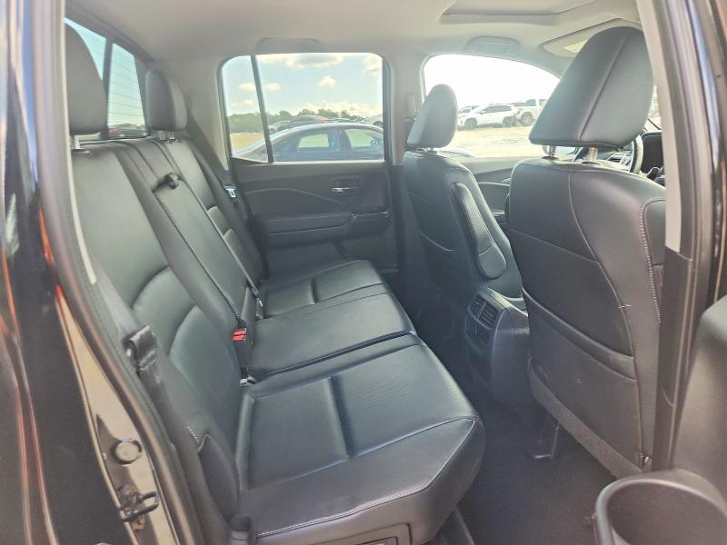 Photo 10 from auction – 2019 HONDA RIDGELINE with VIN 5FPYK2F6XKB001382