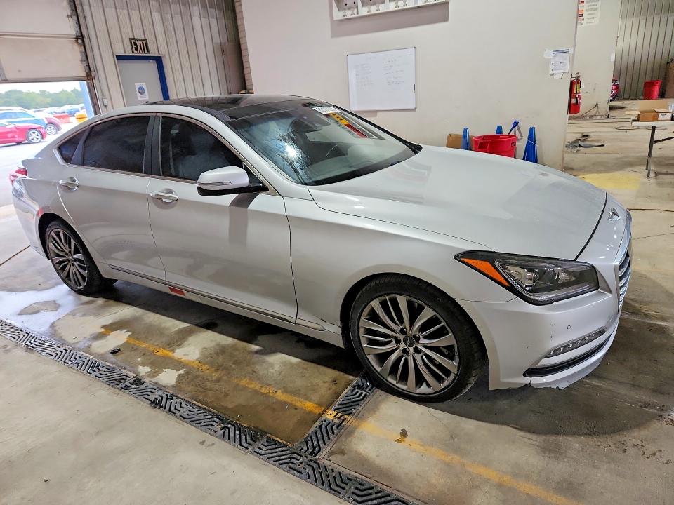 Photo 4 from auction – 2015 HYUNDAI GENESIS with VIN KMHGN4JF7FU064463