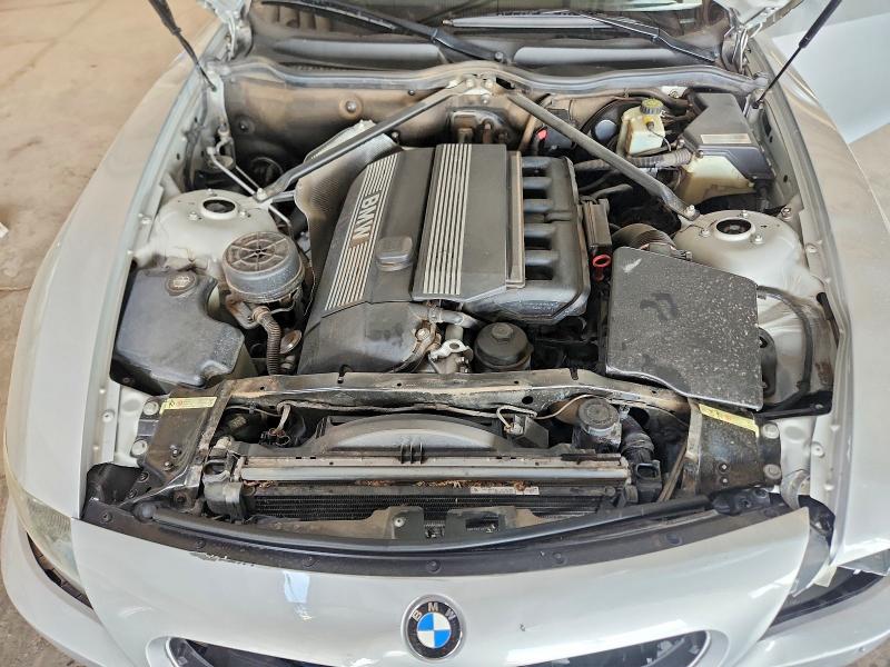 Photo 11 from auction – 2005 BMW Z4 with VIN 4USBT33525LS55368