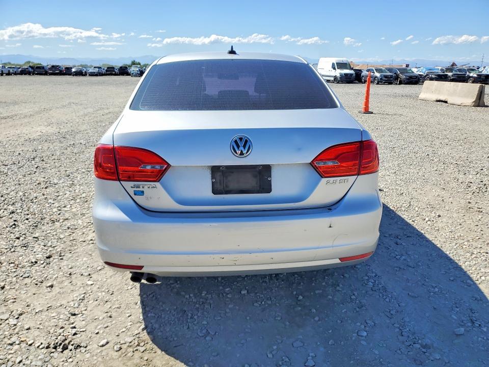Photo 6 from auction – 2012 VOLKSWAGEN JETTA with VIN 3VWDP7AJ5CM376091
