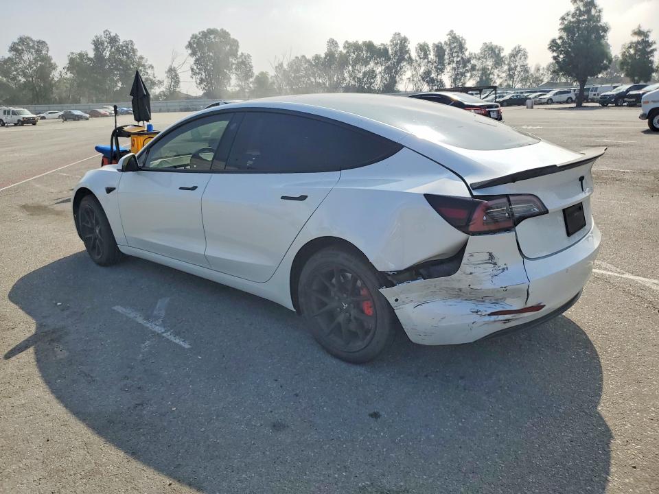 صورة رقم 2 من المزاد - 2021 TESLA MODEL 3 مع VIN 5YJ3E1EAXMF982164