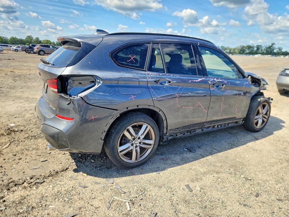 Photo 3 from auction – 2022 BMW X1 with VIN WBXJG9C0XN5U62028