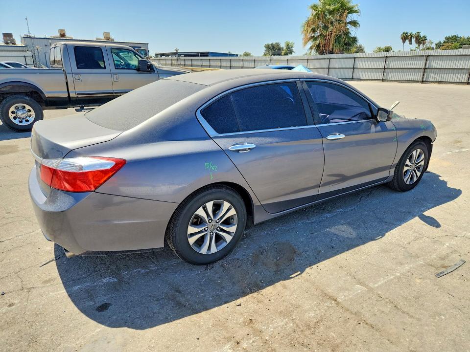Photo 3 from auction – 2014 HONDA ACCORD with VIN 1HGCR2F31EA138682