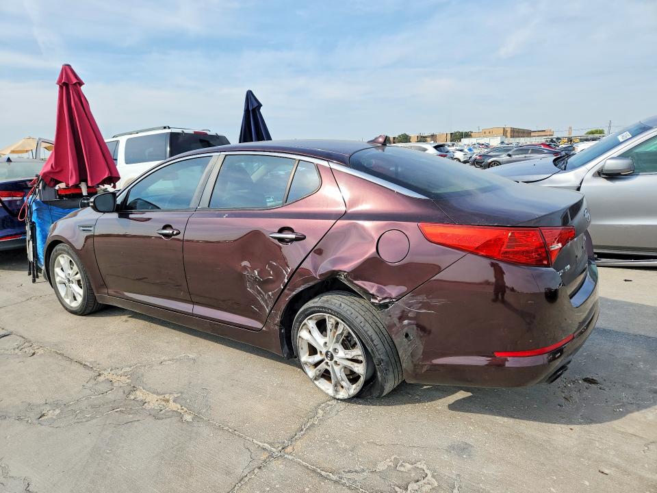 Foto 2 de la subasta – 2011 KIA OPTIMA con VIN KNAGN4A60B5085502