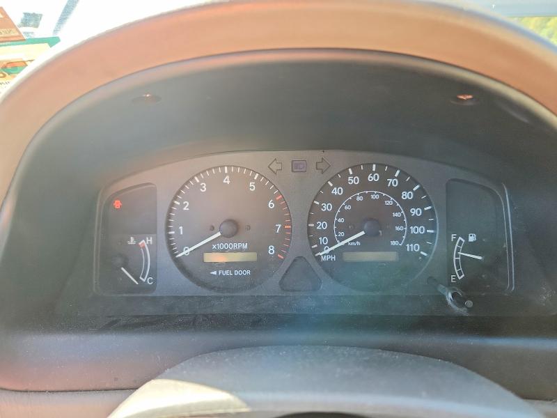Photo 9 from auction – 1998 TOYOTA COROLLA with VIN 2T1BR18E9WC013560