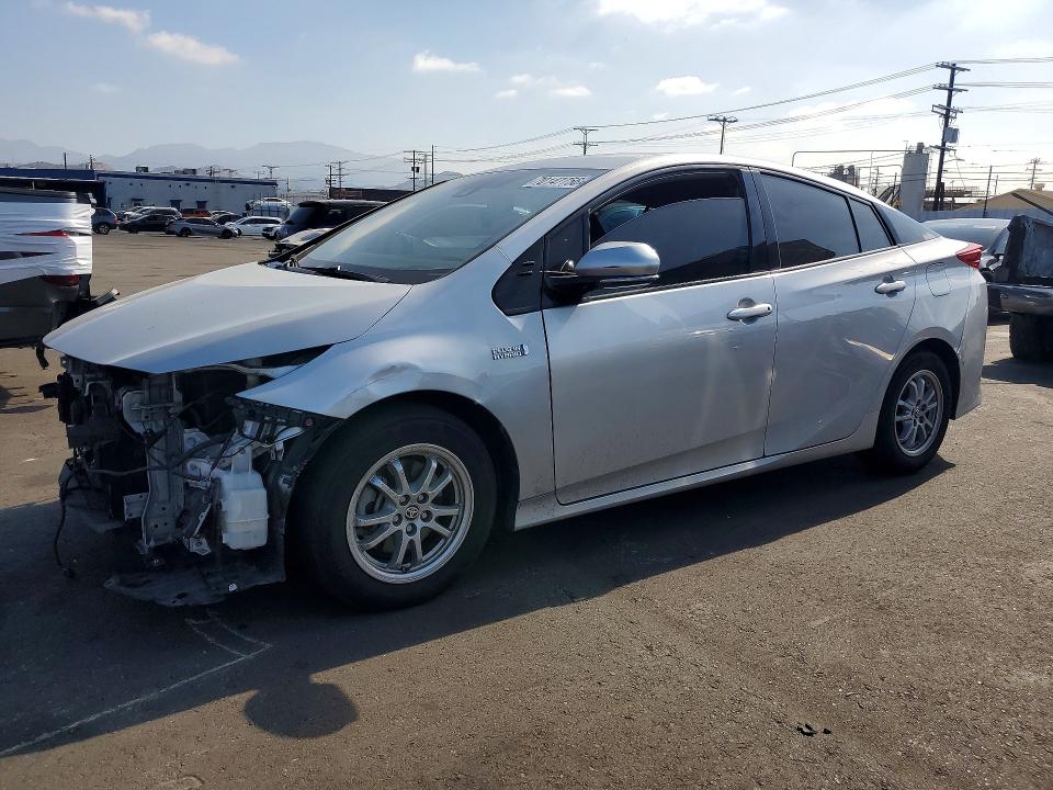 TOYOTA PRIUS PRIME 2020 с VIN JTDKARFPXL3147640 - Снимка от търг