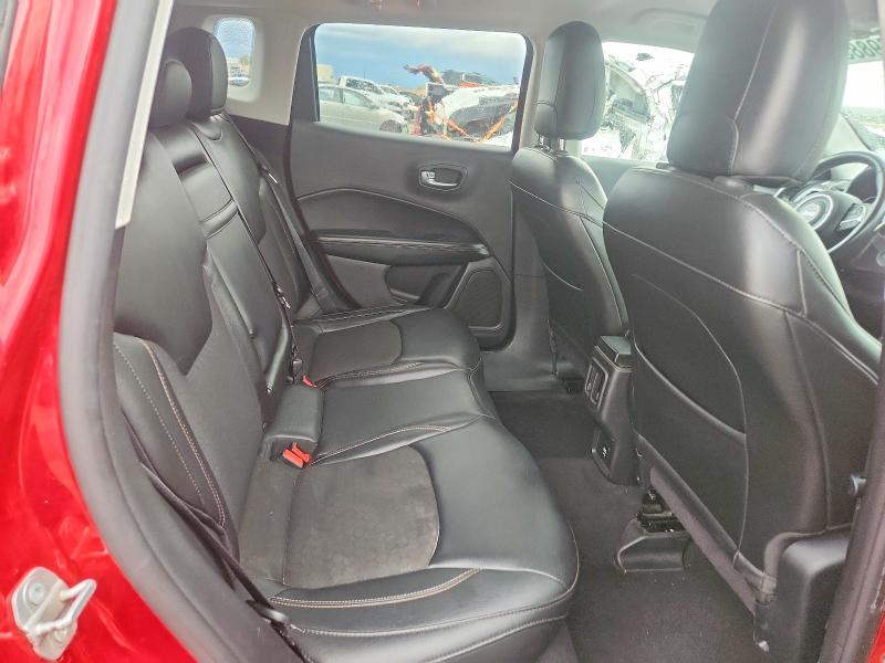 Фото 10 с аукциона – 2018 JEEP COMPASS с VIN 3C4NJDBB1JT262185