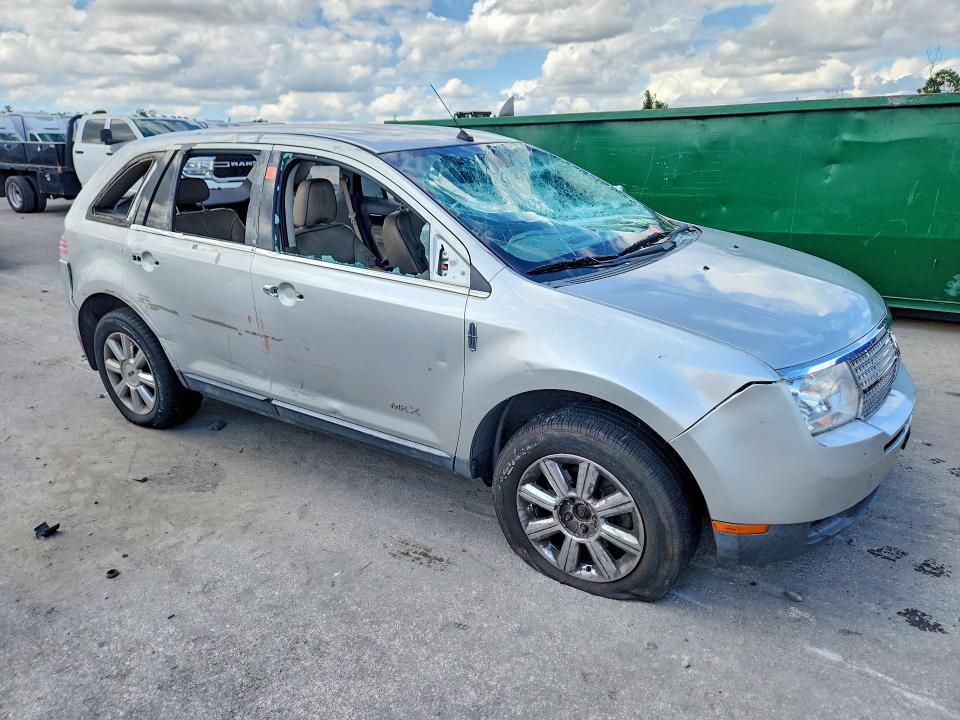 Снимка 4 от търг – 2009 LINCOLN MKX с VIN 2LMDU68C49BJ01383