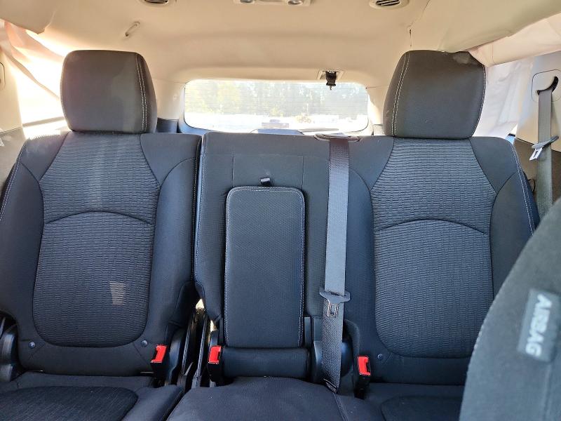 Photo 10 from auction – 2017 CHEVROLET TRAVERSE with VIN 1GNKVGKD6HJ284220