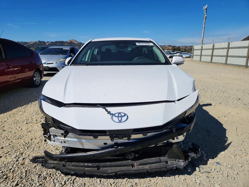Photo 5 from auction – 2026 TOYOTA CAMRY with VIN 4T1DAACK4TU741469